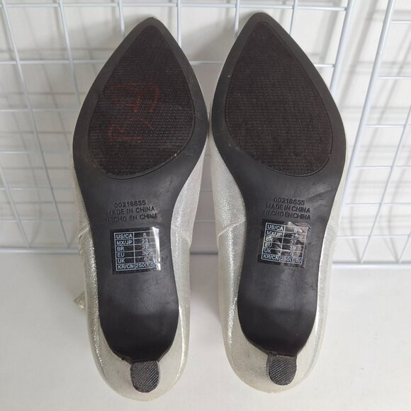 Silver Kitten Heel Pointed Toe Ankle Boot Bootie Metallic Glitter Sz 8 Zipper - Picture 14 of 14